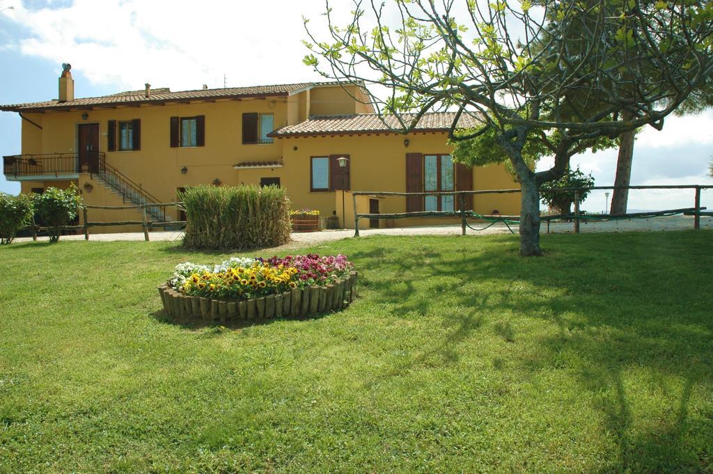 Casale Il Colle Deruta Villa Luaran gambar