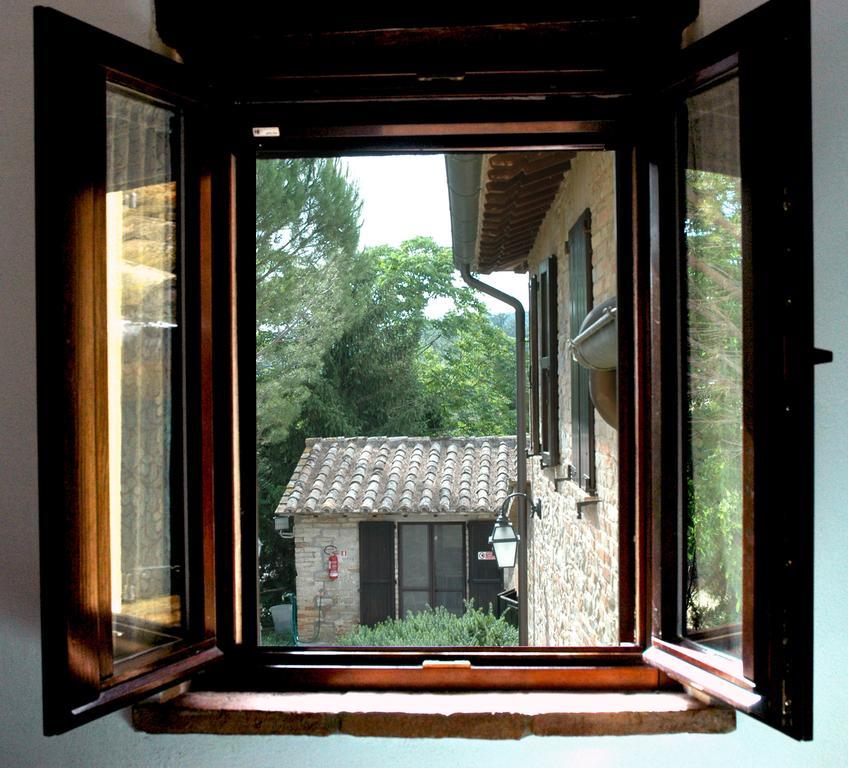 Casale Il Colle Deruta Villa Luaran gambar