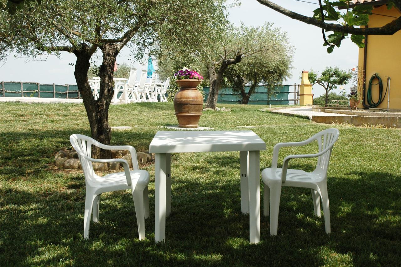 Casale Il Colle Deruta Villa Luaran gambar